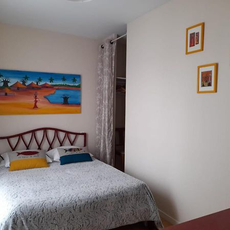 Appt Cosy 65 M2 Coeur De Ville A 150 M De La Plage Royan Kültér fotó