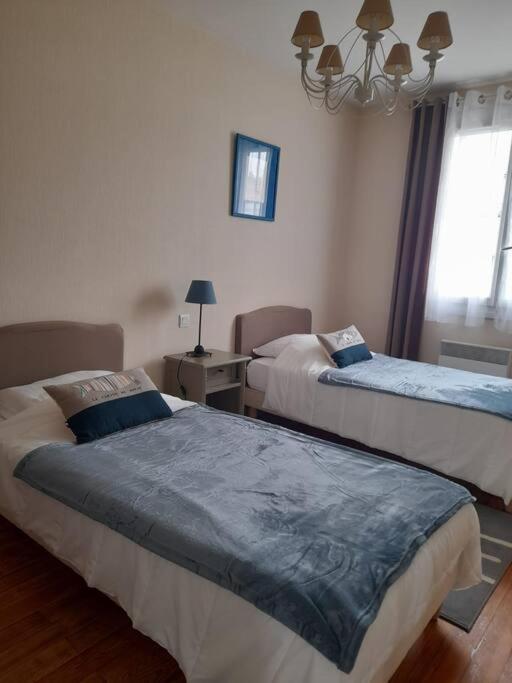 Appt Cosy 65 M2 Coeur De Ville A 150 M De La Plage Royan Kültér fotó